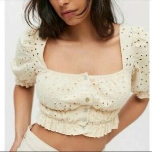 Urban Outfitters Brooke Eyelet Blouse Crop Top Cream Med Boho Summer Romantic